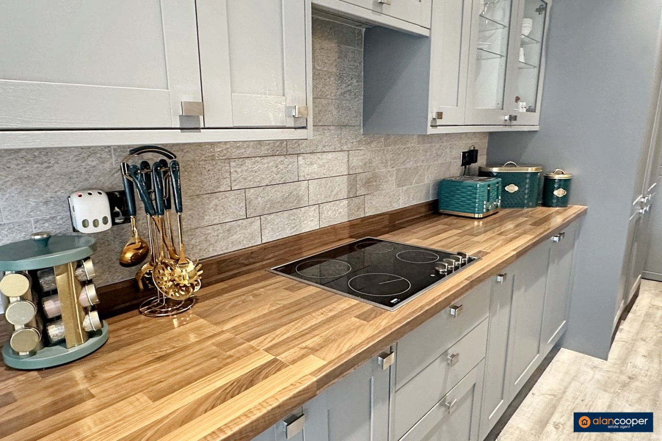 Bucks Hill, Stockingford, Nuneaton, CV10 9LH