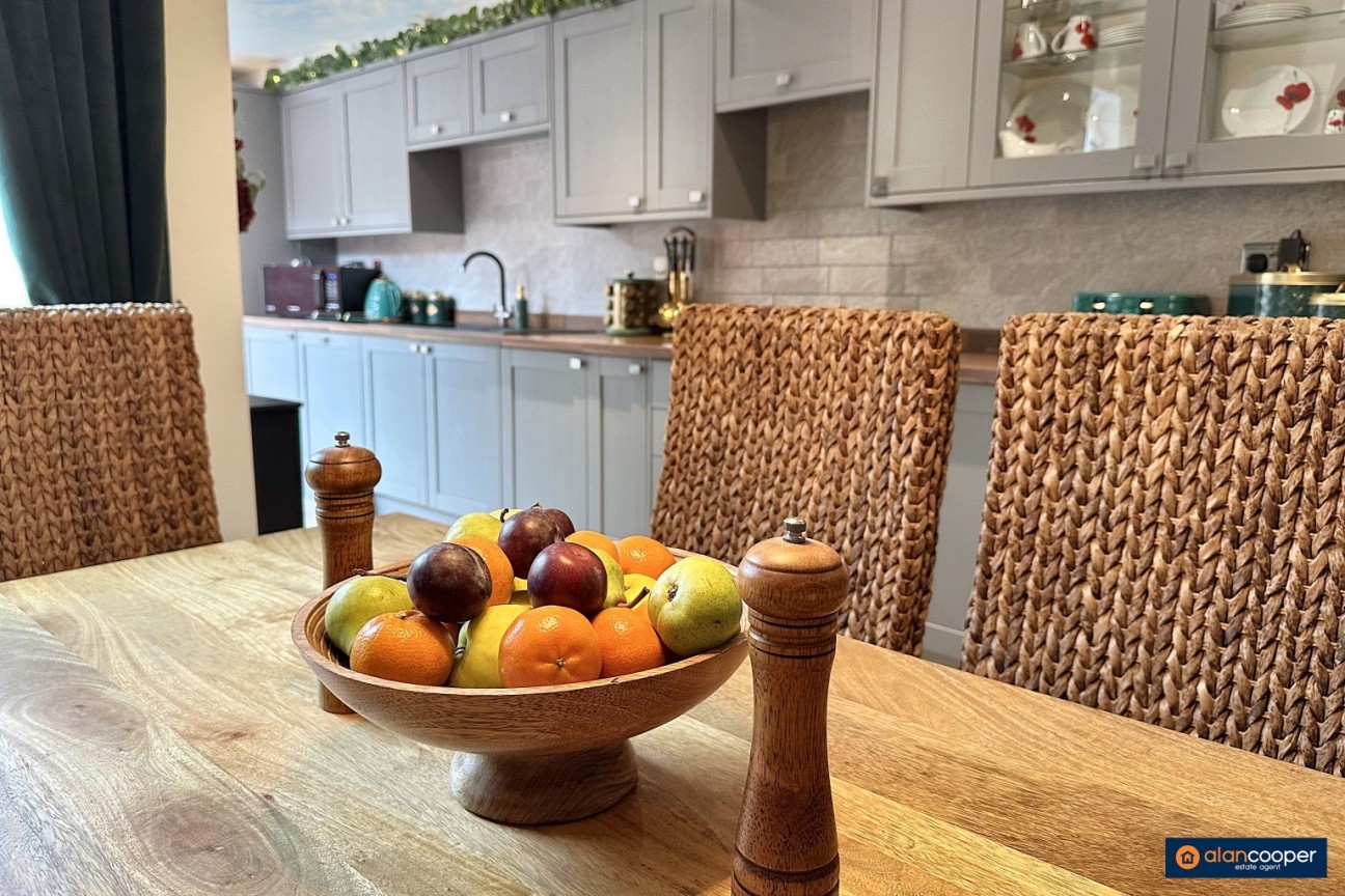 Bucks Hill, Stockingford, Nuneaton, CV10 9LH