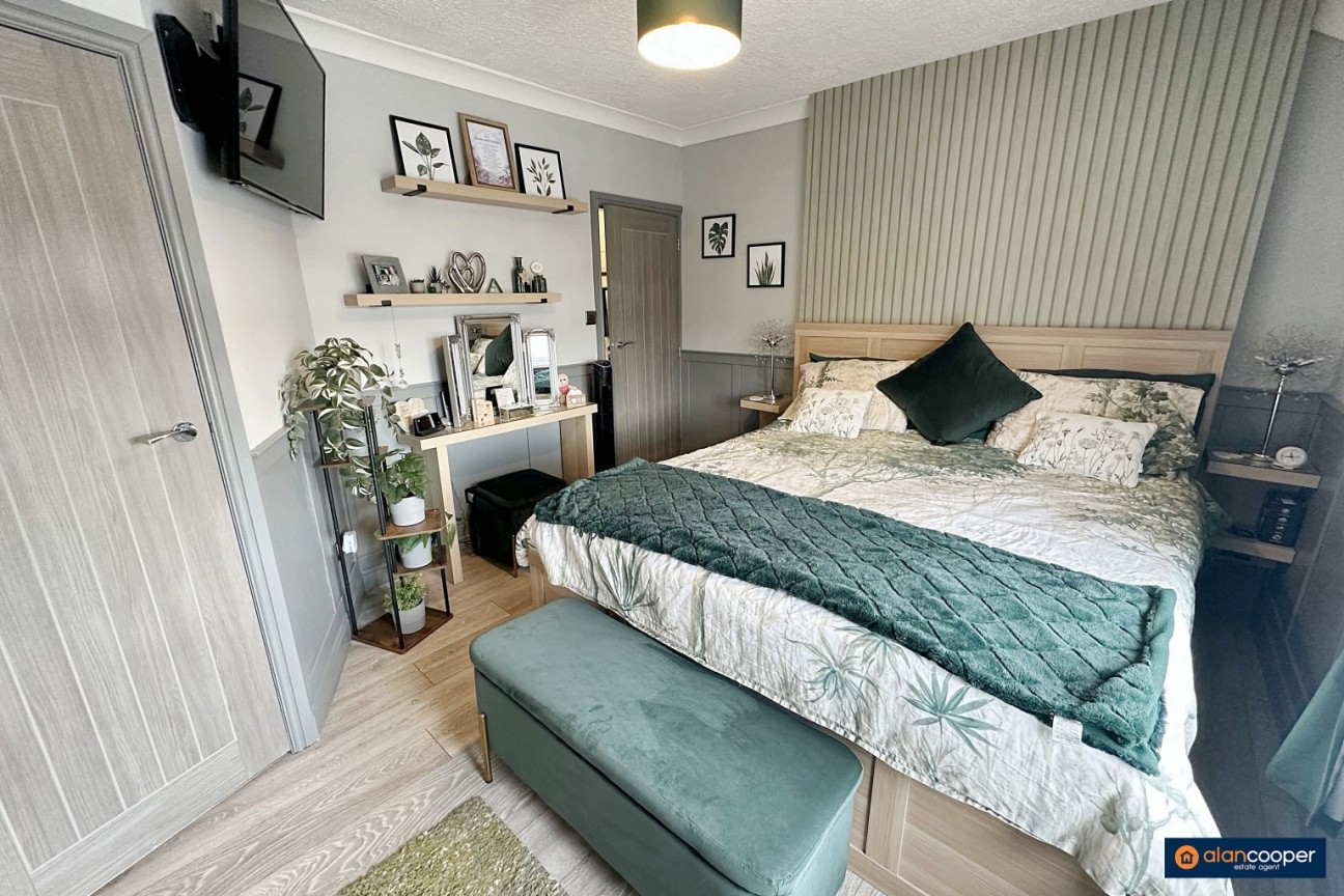 Bucks Hill, Stockingford, Nuneaton, CV10 9LH