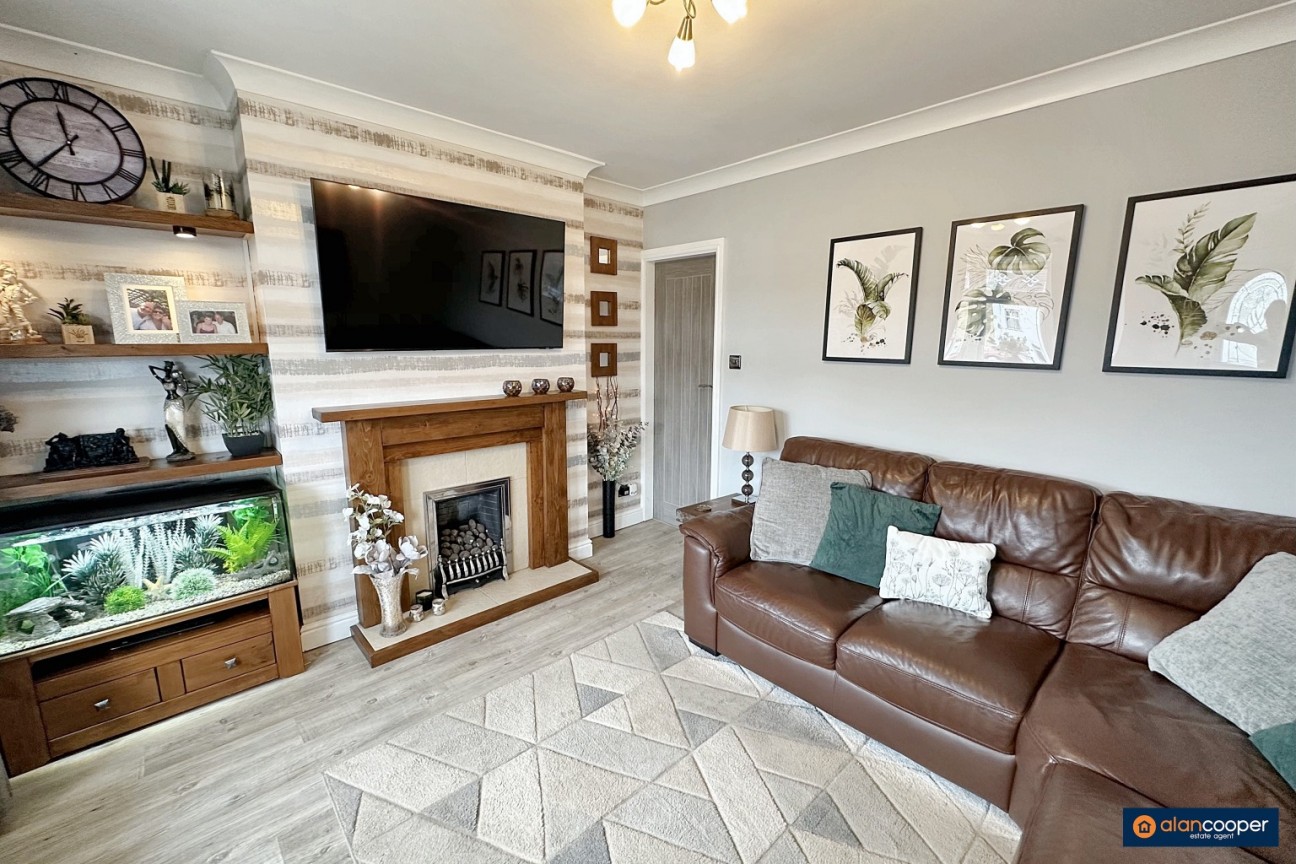 Bucks Hill, Stockingford, Nuneaton, CV10 9LH