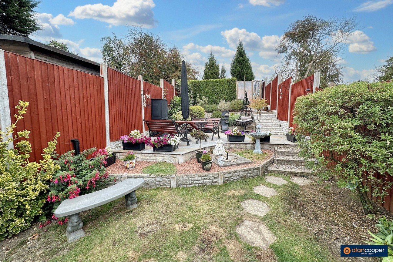 Bucks Hill, Stockingford, Nuneaton, CV10 9LH