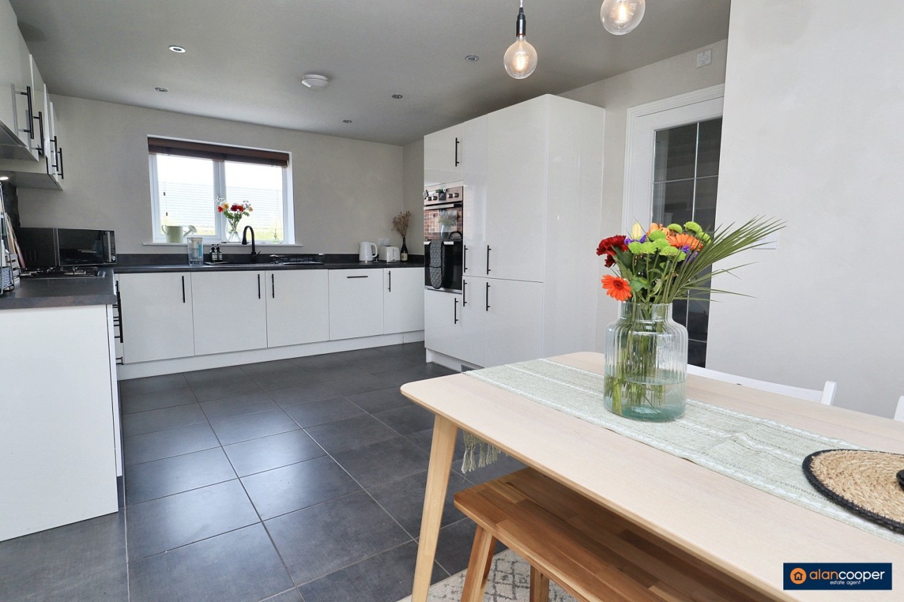 Cabinhill Road, Galley Common, Nuneaton, CV10 9RE