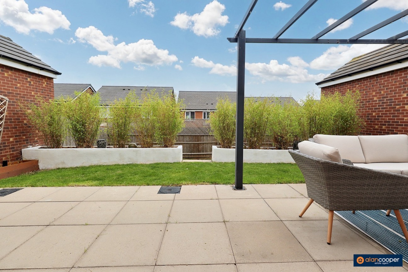 Cabinhill Road, Galley Common, Nuneaton, CV10 9RE