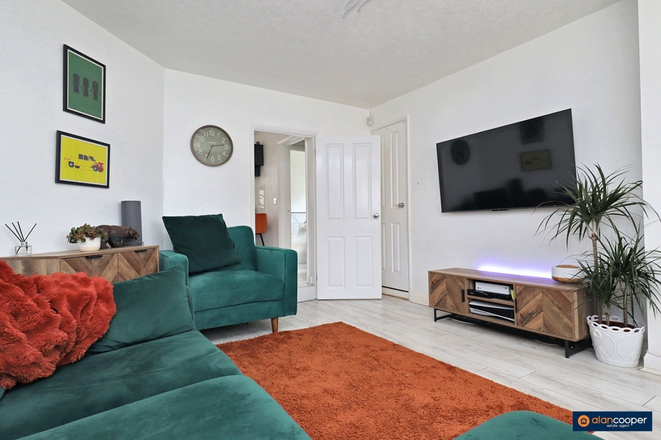 Ryder Row, Gun Hill, Coventry, CV7 8GS