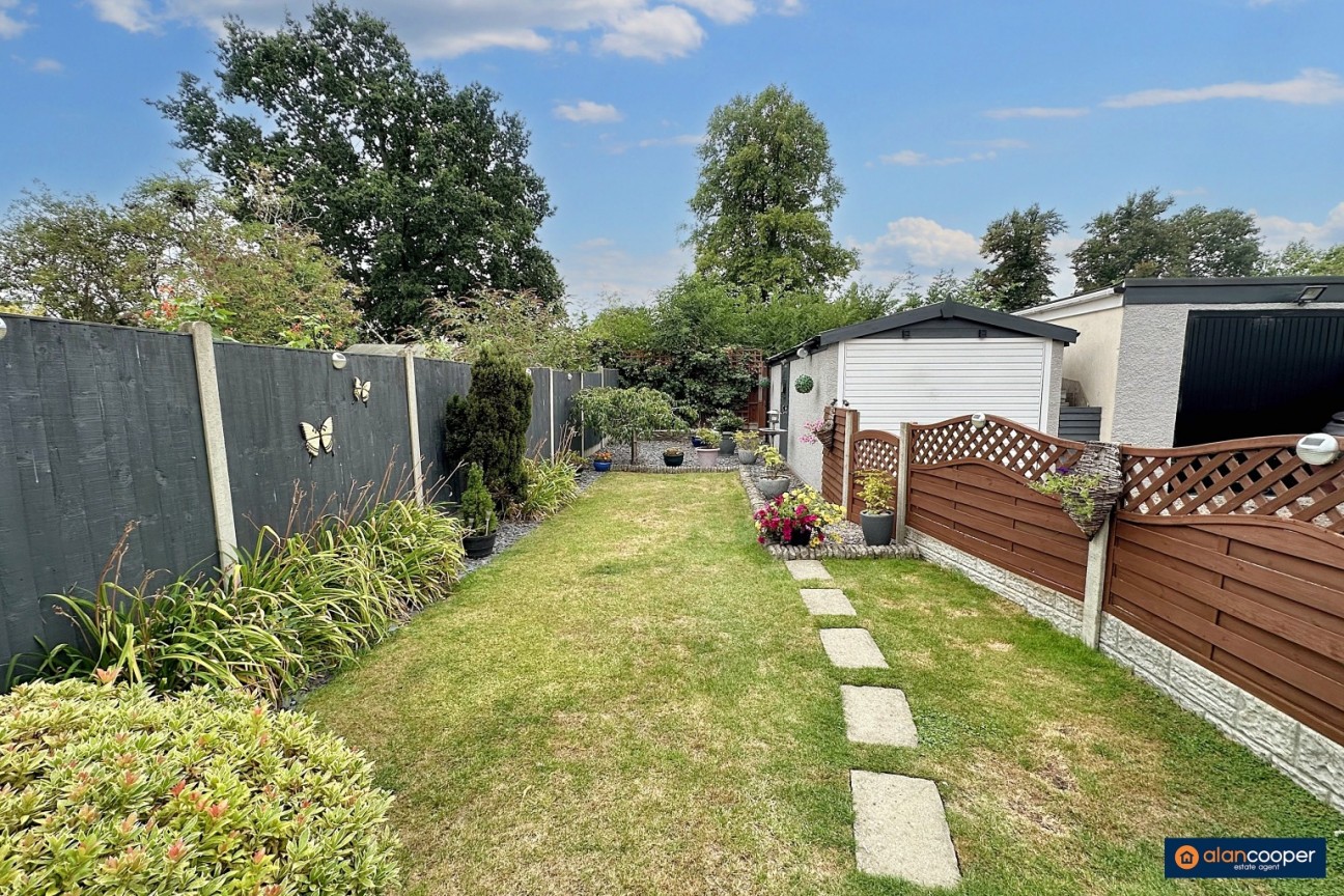St. Pauls Road, Stockingford, Nuneaton, CV10 8HL