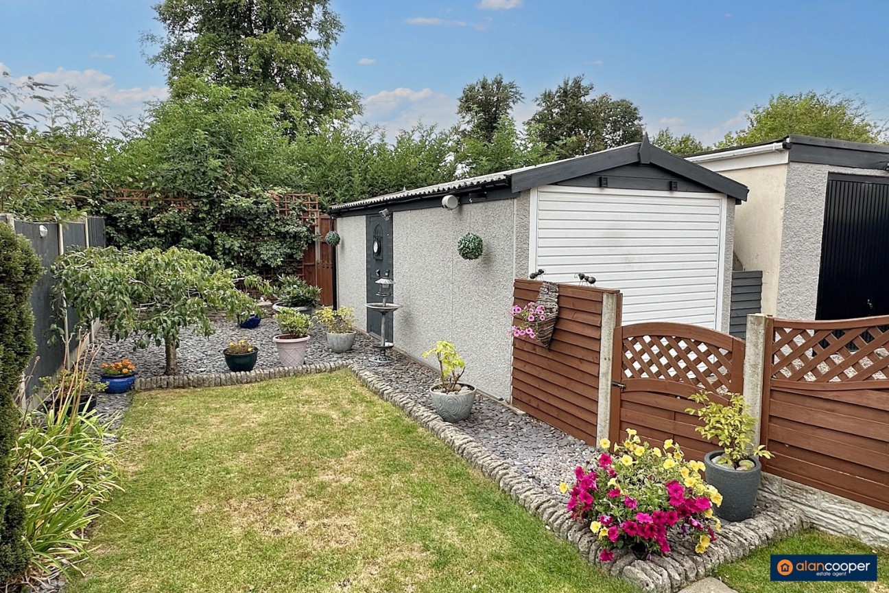 St. Pauls Road, Stockingford, Nuneaton, CV10 8HL