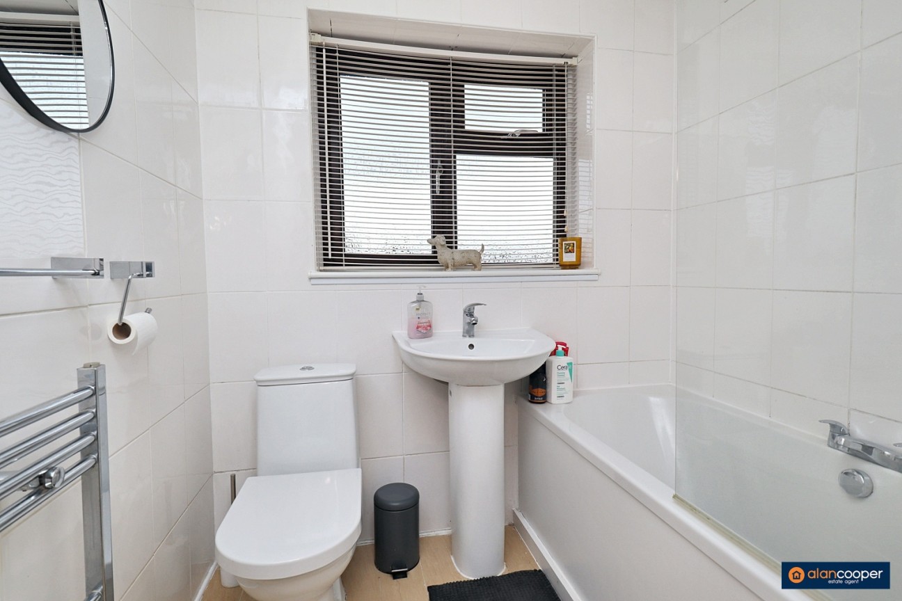 St. Michaels Way, Nuneaton, CV10 8RB