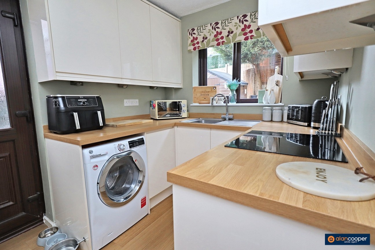 St. Michaels Way, Nuneaton, CV10 8RB