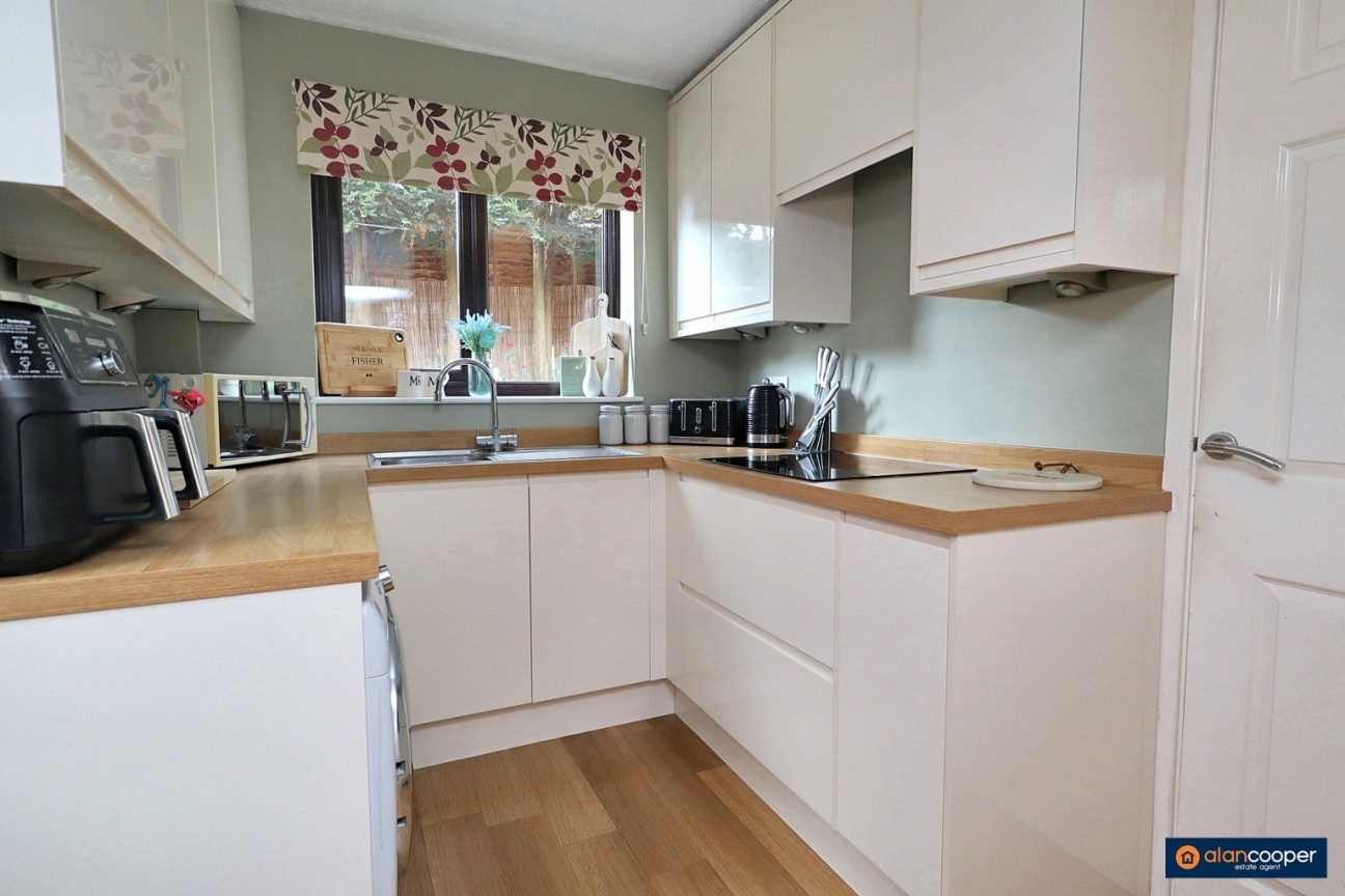 St. Michaels Way, Nuneaton, CV10 8RB