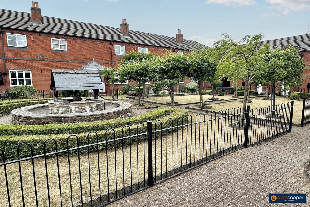 Lye Corner, Gatehouse Lane, Bedworth, CV12 8UE