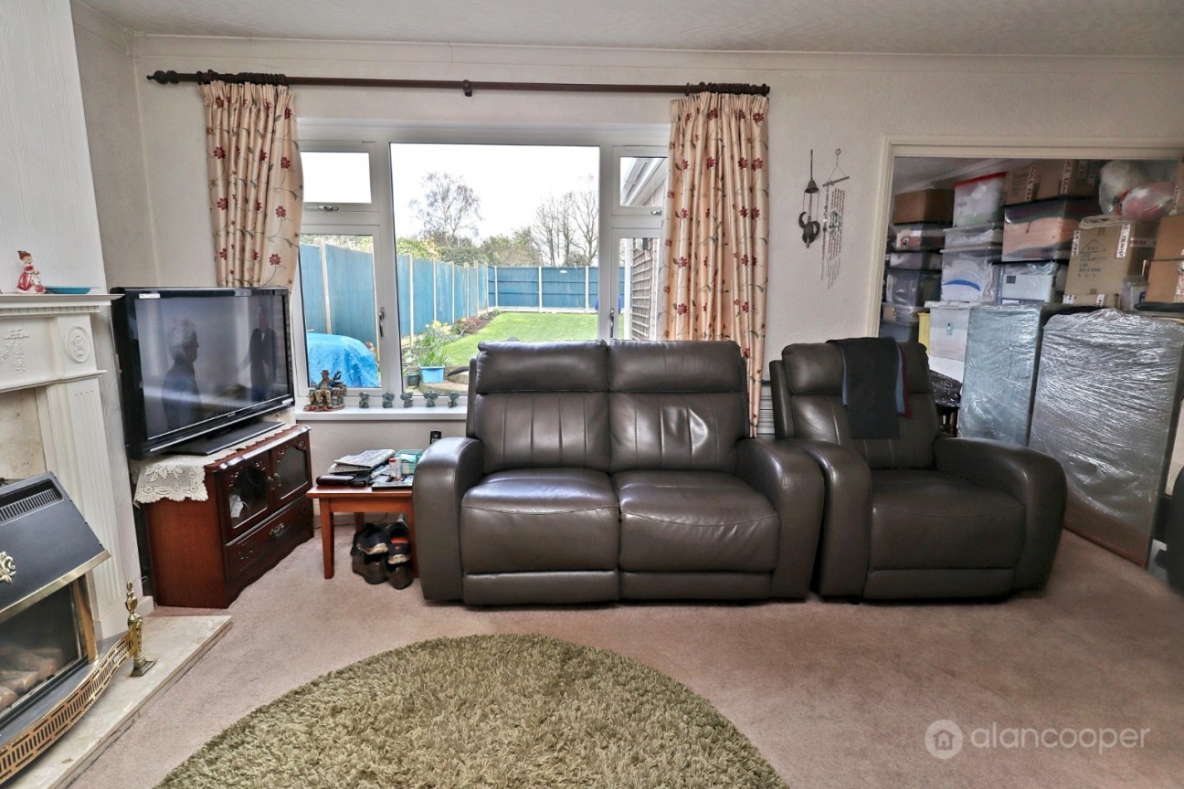 Leyland Road, Bulkington, Bedworth, CV12 9LW