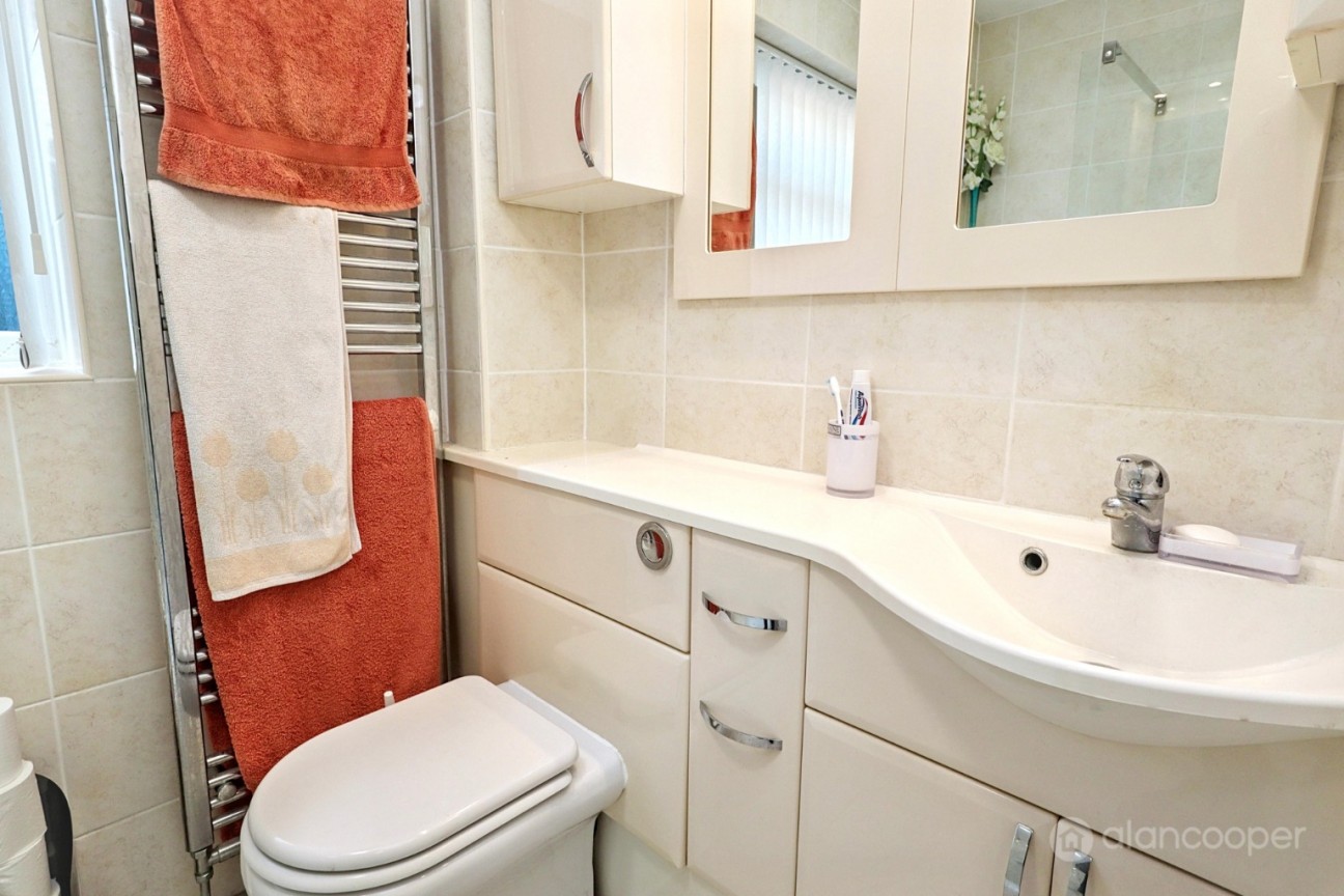 Leyland Road, Bulkington, Bedworth, CV12 9LW