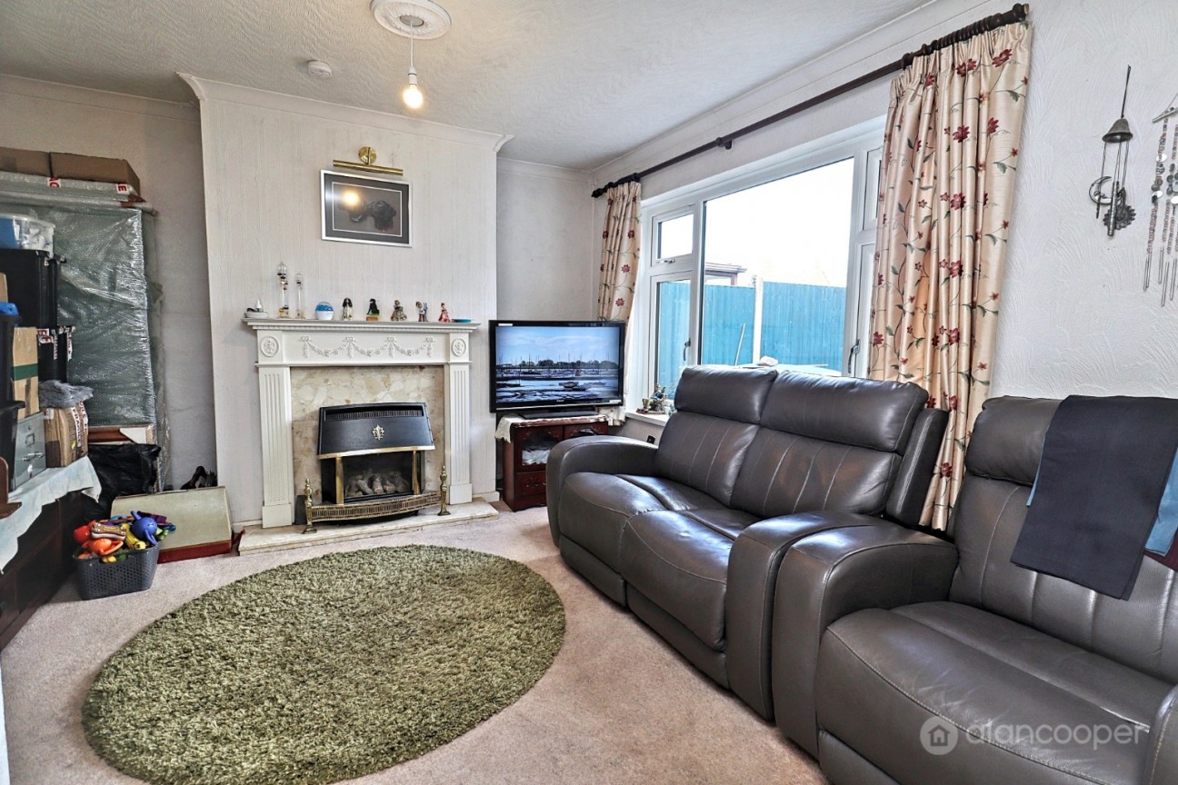 Leyland Road, Bulkington, Bedworth, CV12 9LW