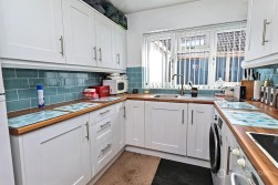 Leyland Road, Bulkington, Bedworth, CV12 9LW