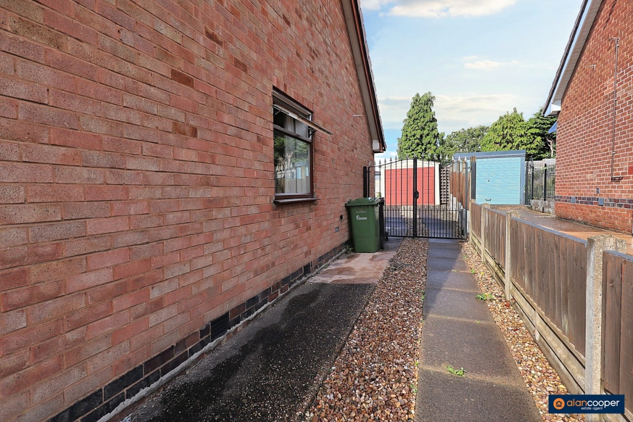 Robert Road, Exhall, Coventry, CV7 9GT