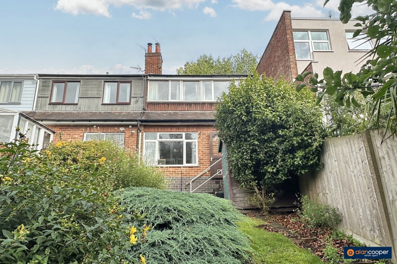 Castle Road, Hartshill, Nuneaton, CV10 0SG