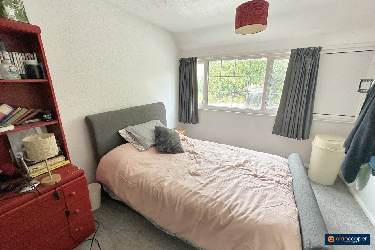 Castle Road, Hartshill, Nuneaton, CV10 0SG