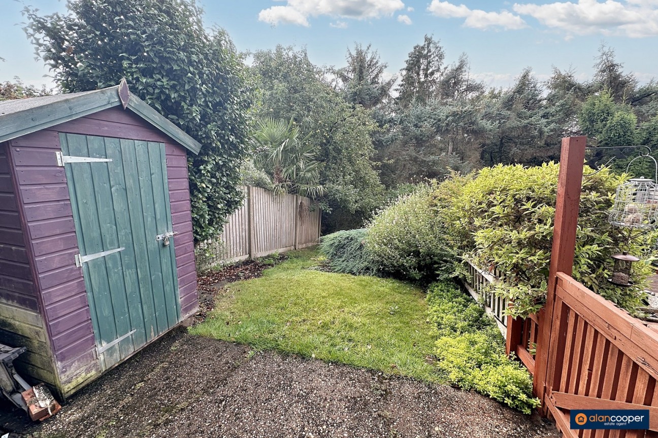 Castle Road, Hartshill, Nuneaton, CV10 0SG