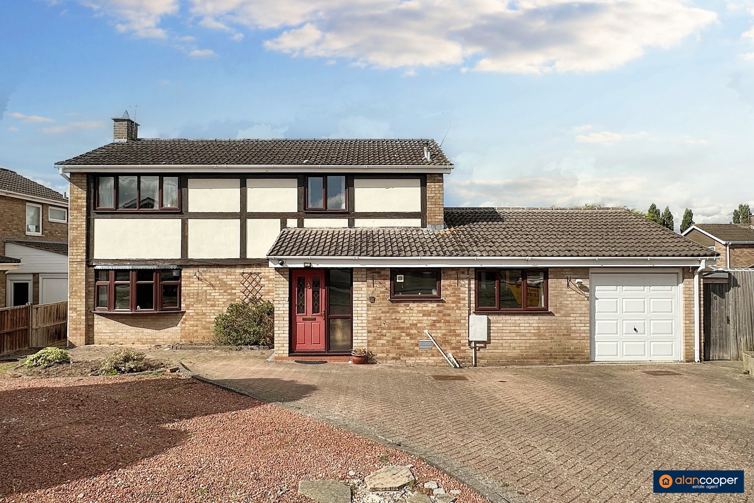 Langdale Drive, St Nicolas Park, Nuneaton, CV11 6HB