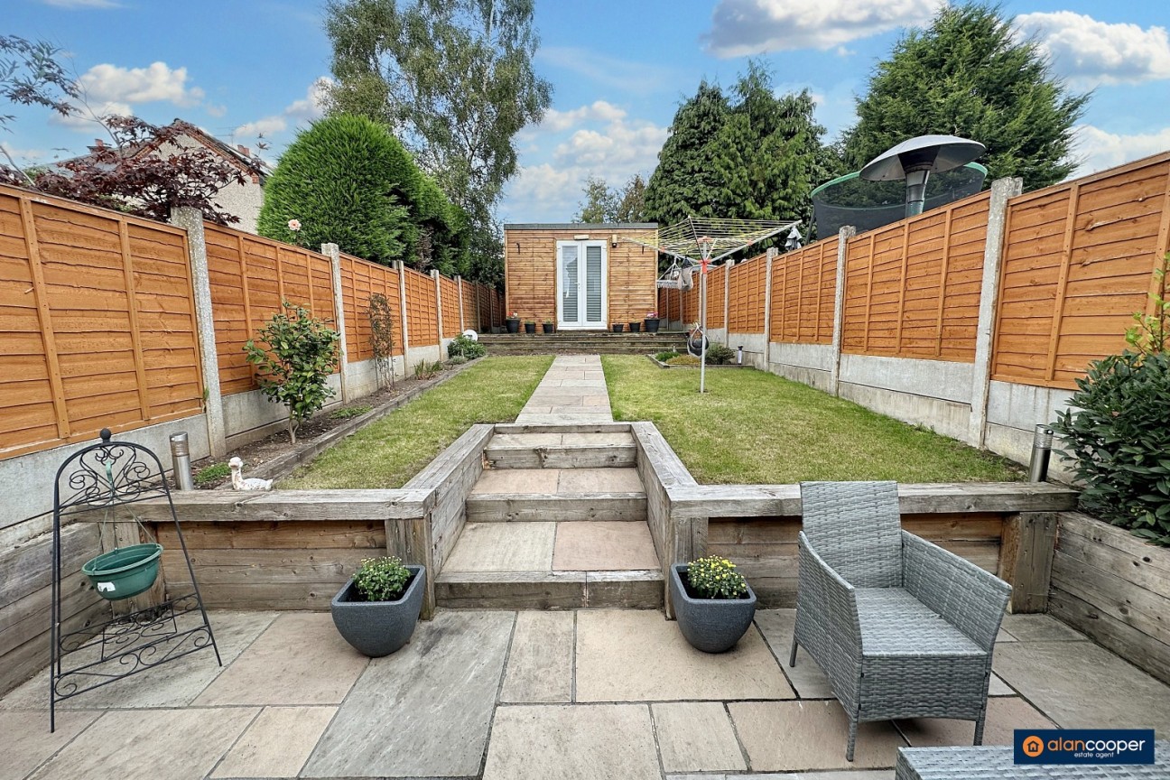 Camp Hill Road, Nuneaton, CV10 0JN