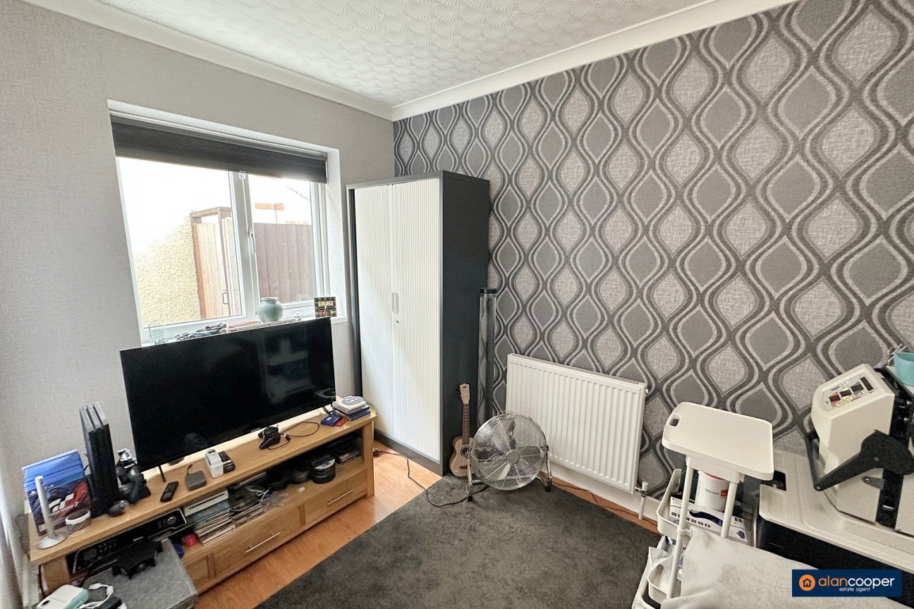 Camp Hill Road, Nuneaton, CV10 0JN