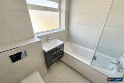 Clovelly Way, Horeston Grange, Nuneaton, CV11 6YB