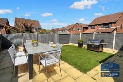 Clovelly Way, Horeston Grange, Nuneaton, CV11 6YB
