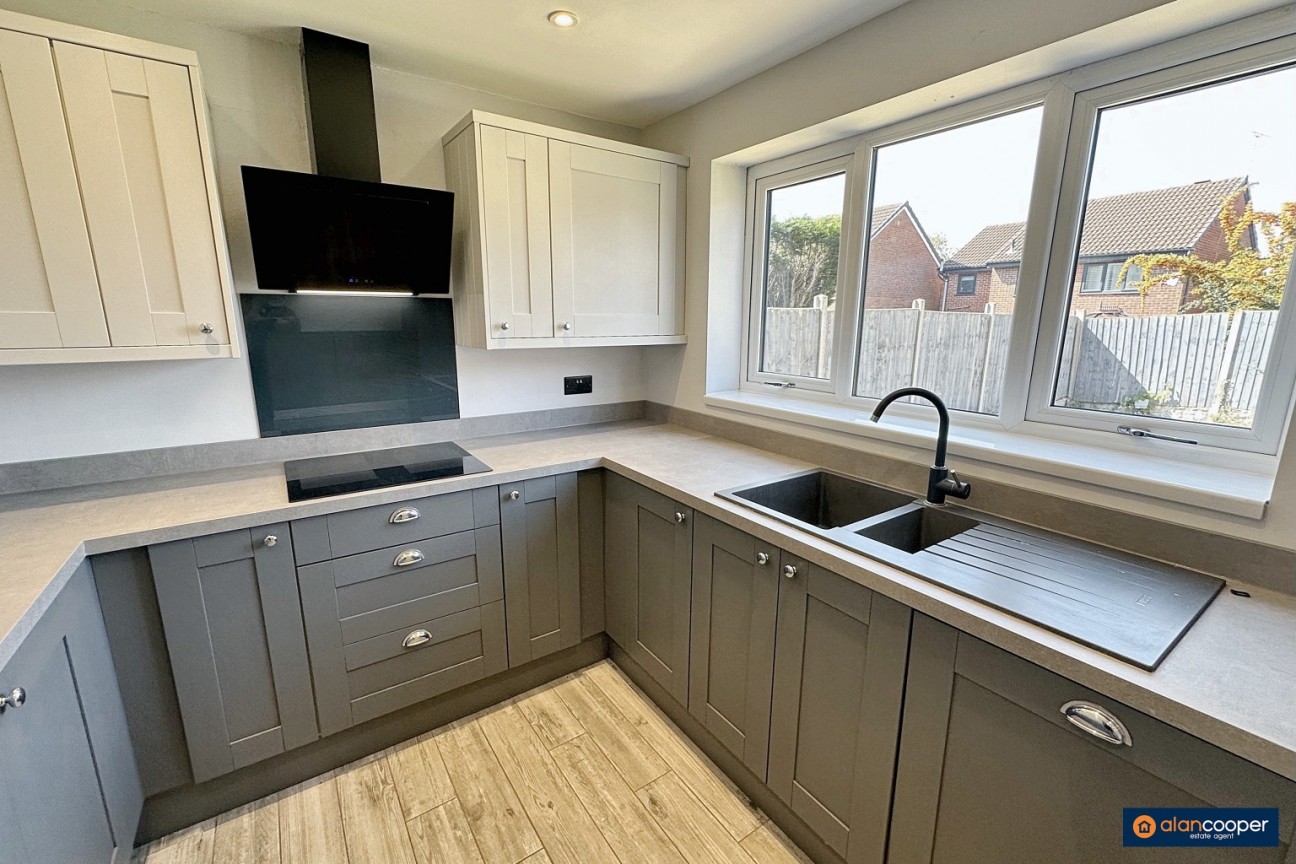 Clovelly Way, Horeston Grange, Nuneaton, CV11 6YB