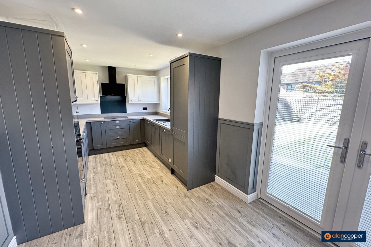 Clovelly Way, Horeston Grange, Nuneaton, CV11 6YB