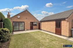Norwich Close, St Nicolas Park, Nuneaton, CV11 6GF