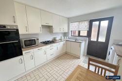 Norwich Close, St Nicolas Park, Nuneaton, CV11 6GF