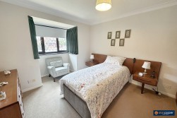 Norwich Close, St Nicolas Park, Nuneaton, CV11 6GF
