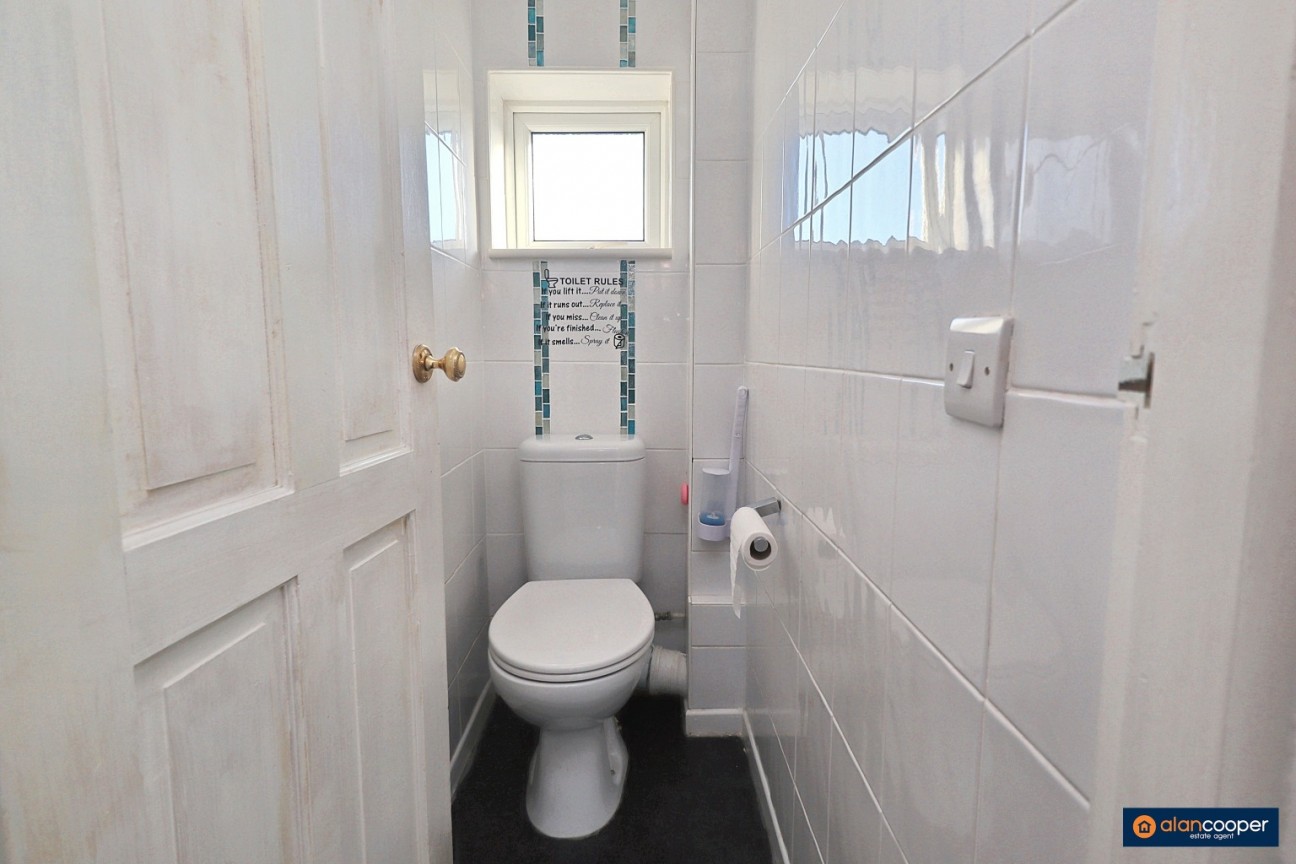 Somerset Drive, Stockingford, Nuneaton, CV10 8DD