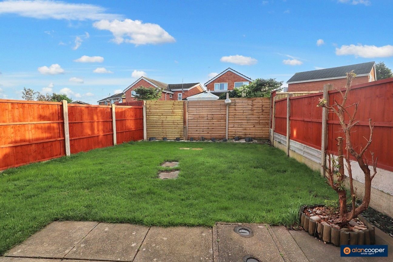 Somerset Drive, Stockingford, Nuneaton, CV10 8DD