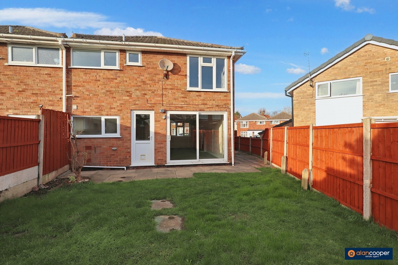 Somerset Drive, Stockingford, Nuneaton, CV10 8DD