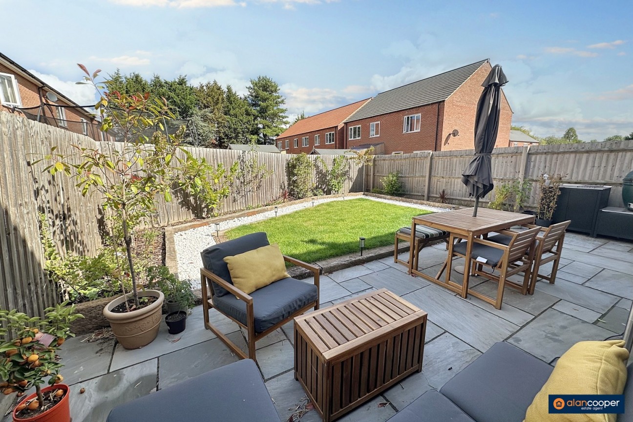 Sunburst Drive, Manor Fields, Nuneaton, CV11 6YQ