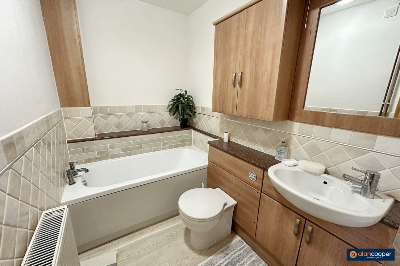 Arbury Mansion, Arbury Garth, Nuneaton, CV10 8LS