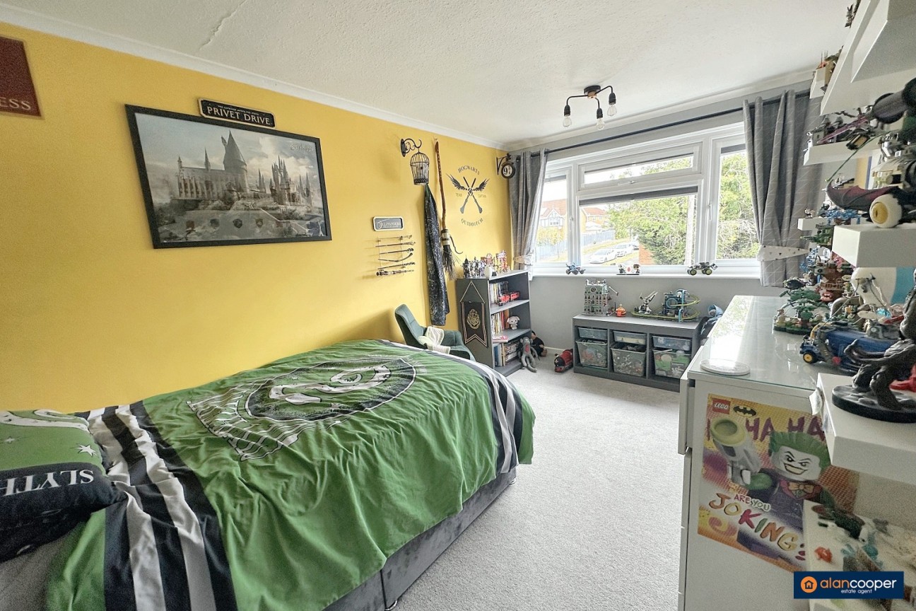 Bucks Hill, Stockingford, Nuneaton, CV10 9LT