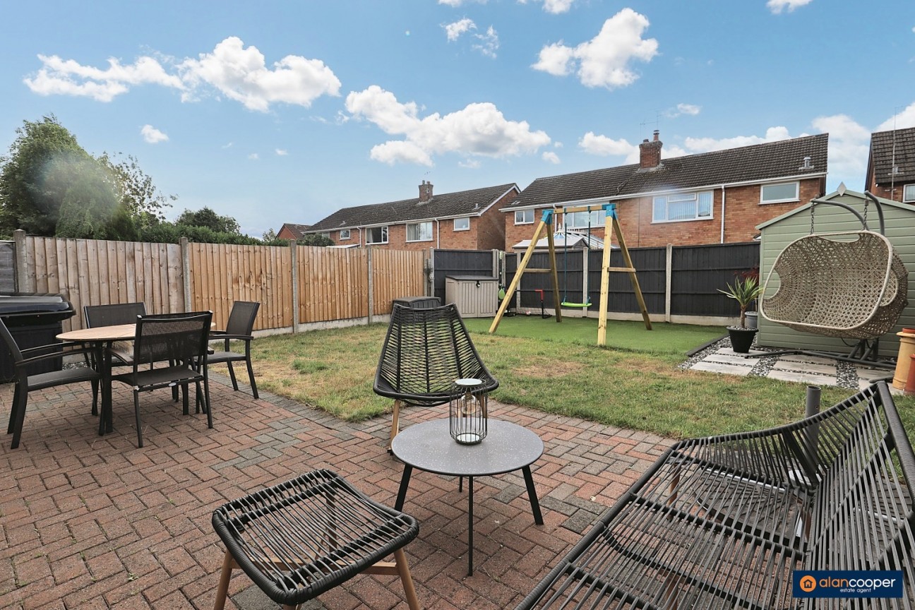 Bucks Hill, Stockingford, Nuneaton, CV10 9LT