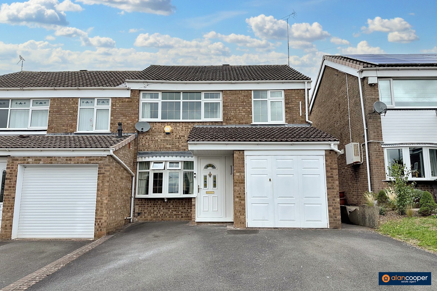 Hampton Avenue, Stockingford, Nuneaton, CV10 9JW