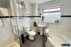 Northumberland Avenue, Stockingford, Nuneaton, CV10 8ER