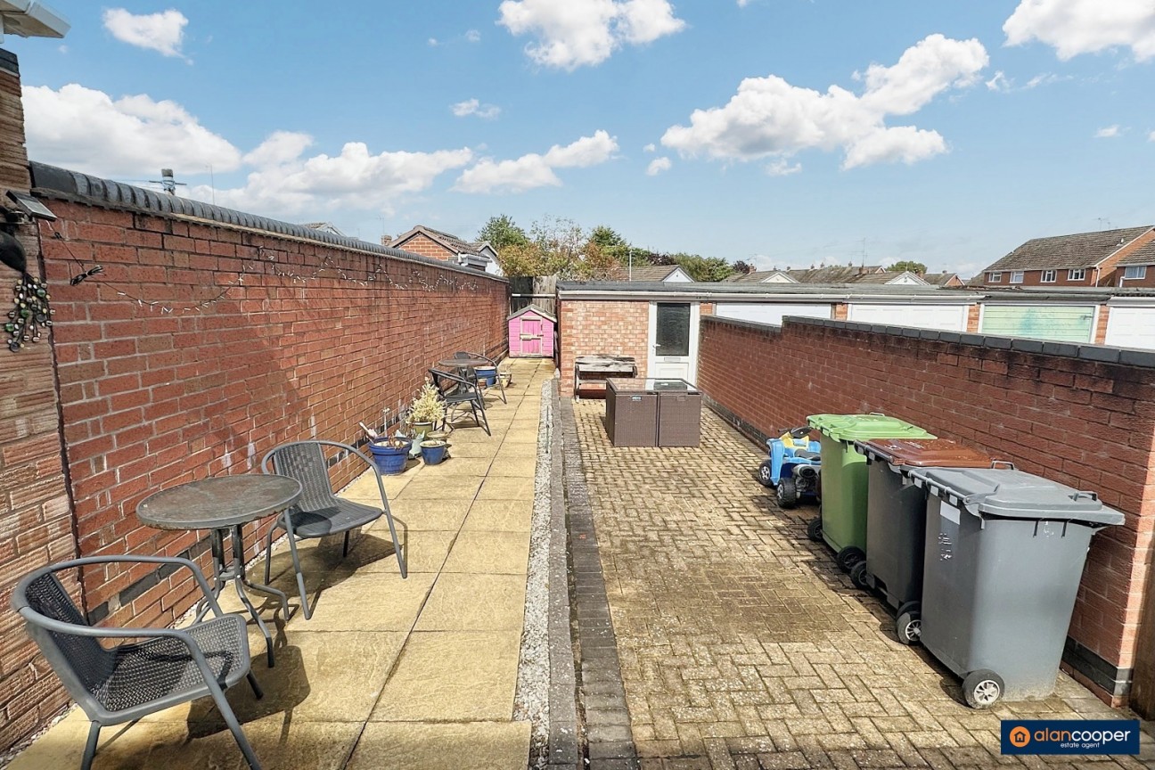 Northumberland Avenue, Stockingford, Nuneaton, CV10 8ER