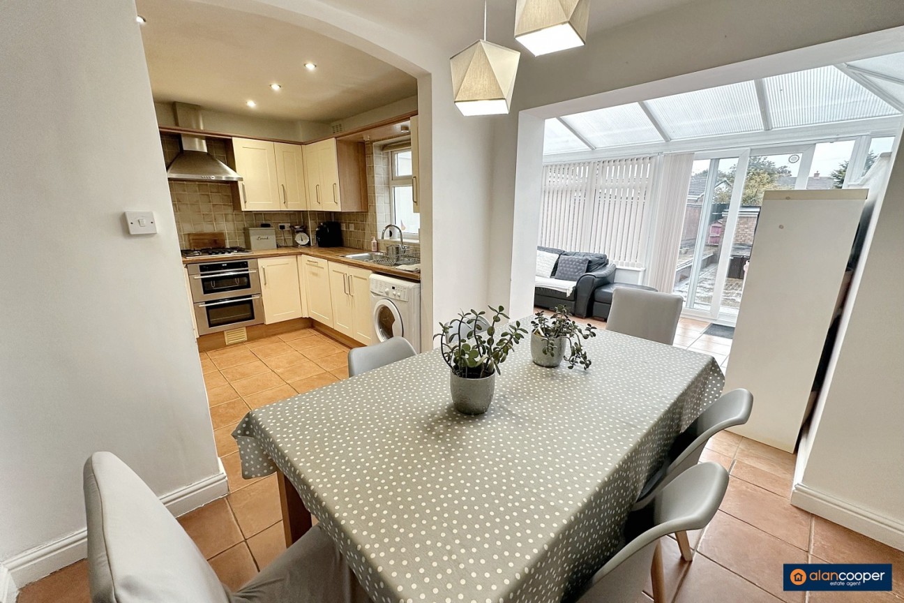 Northumberland Avenue, Stockingford, Nuneaton, CV10 8ER