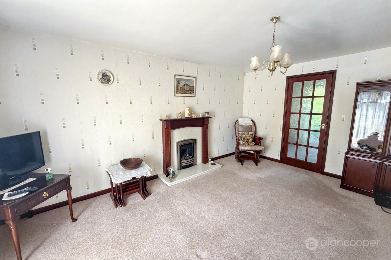 Cumberland Drive, Lindley Park, Nuneaton, CV10 8BU