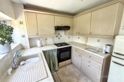 Cumberland Drive, Lindley Park, Nuneaton, CV10 8BU