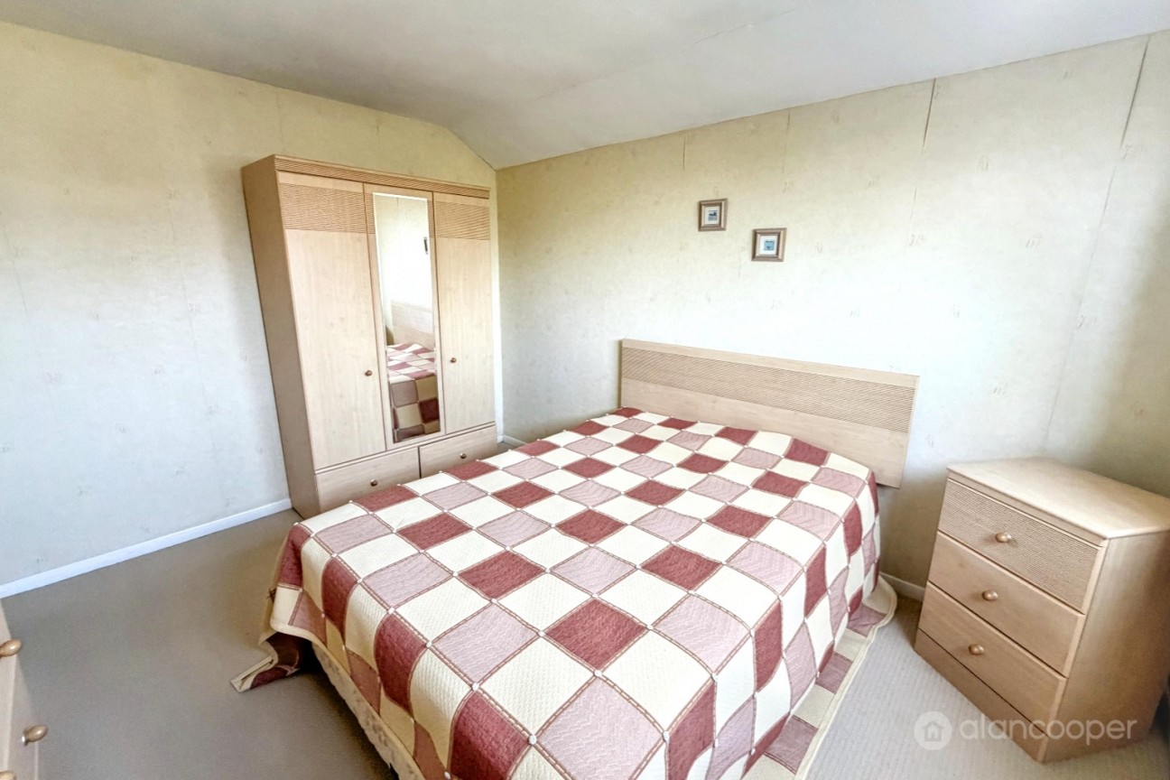 Cumberland Drive, Lindley Park, Nuneaton, CV10 8BU