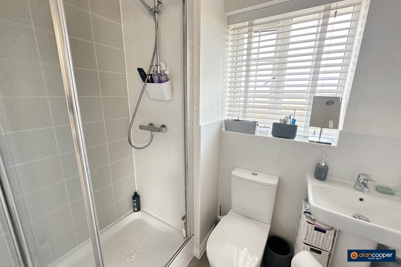 Harvest Way, Weddington, Nuneaton, CV10 0FJ