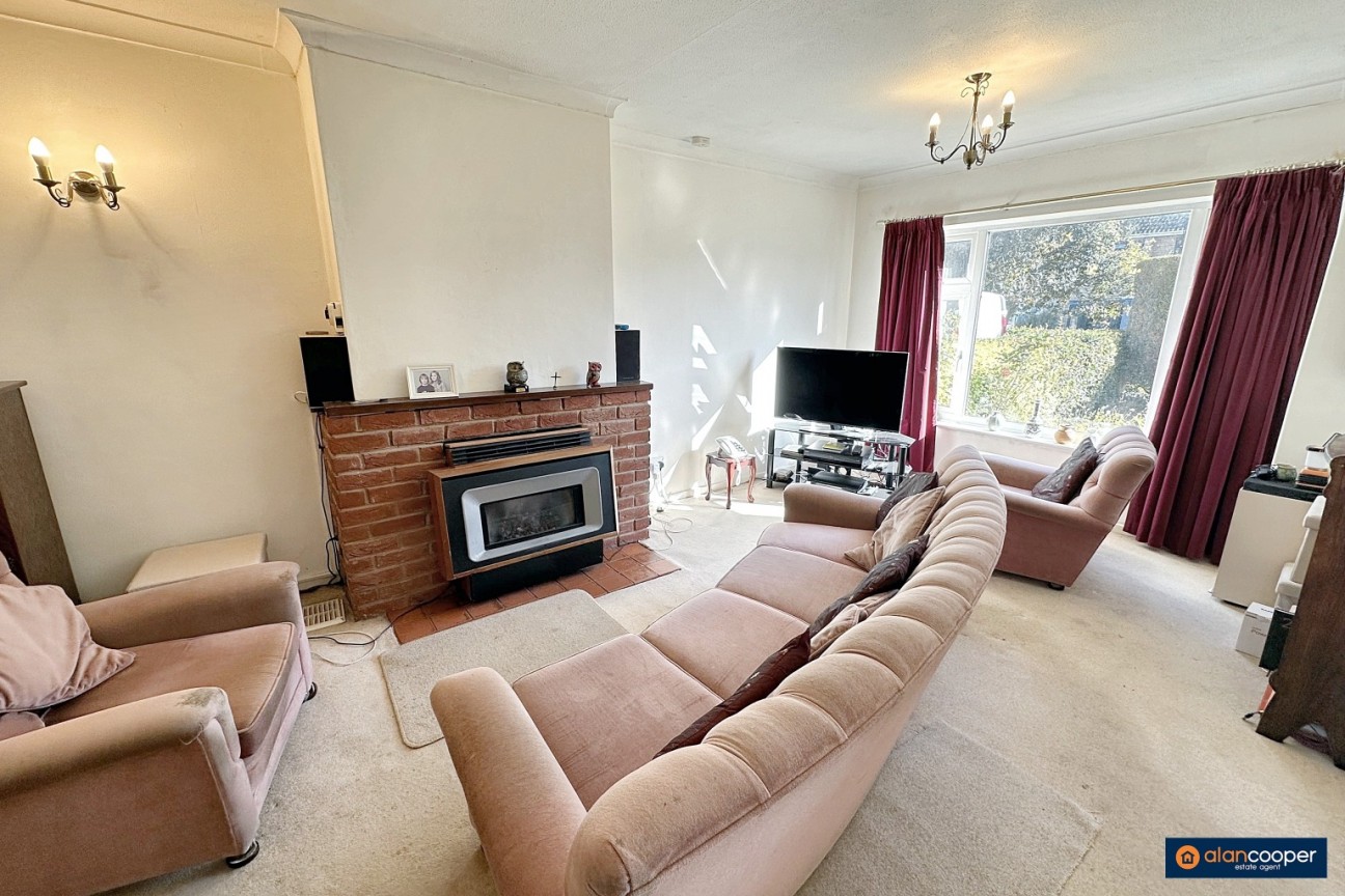 Stonewell Crescent, Whitestone, Nuneaton, CV11 4TB
