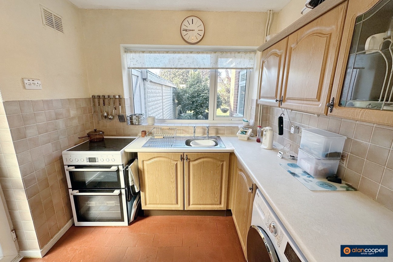 Stonewell Crescent, Whitestone, Nuneaton, CV11 4TB