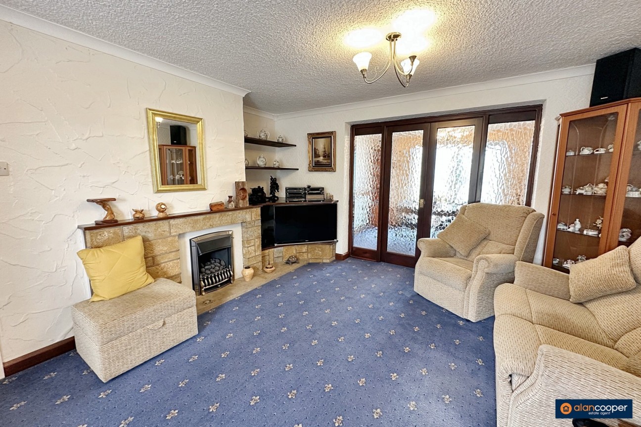 Thirlmere Avenue, St Nicolas Park, Nuneaton, CV11 6HT